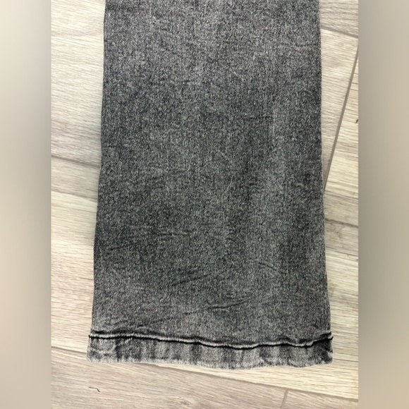 Kensie Vintageluxe Charcoal Flare Jeans - Picture 5 of 5